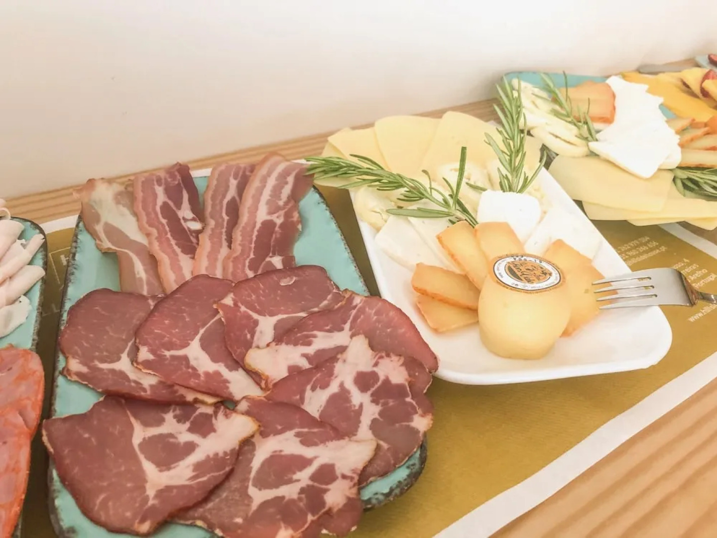 Hillside House Suites & Spa