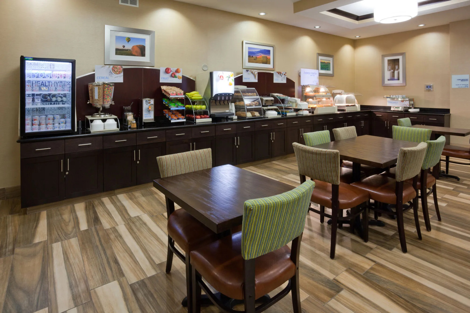 Holiday Inn Express Hotel & Suites Fort Dodge by IHG
