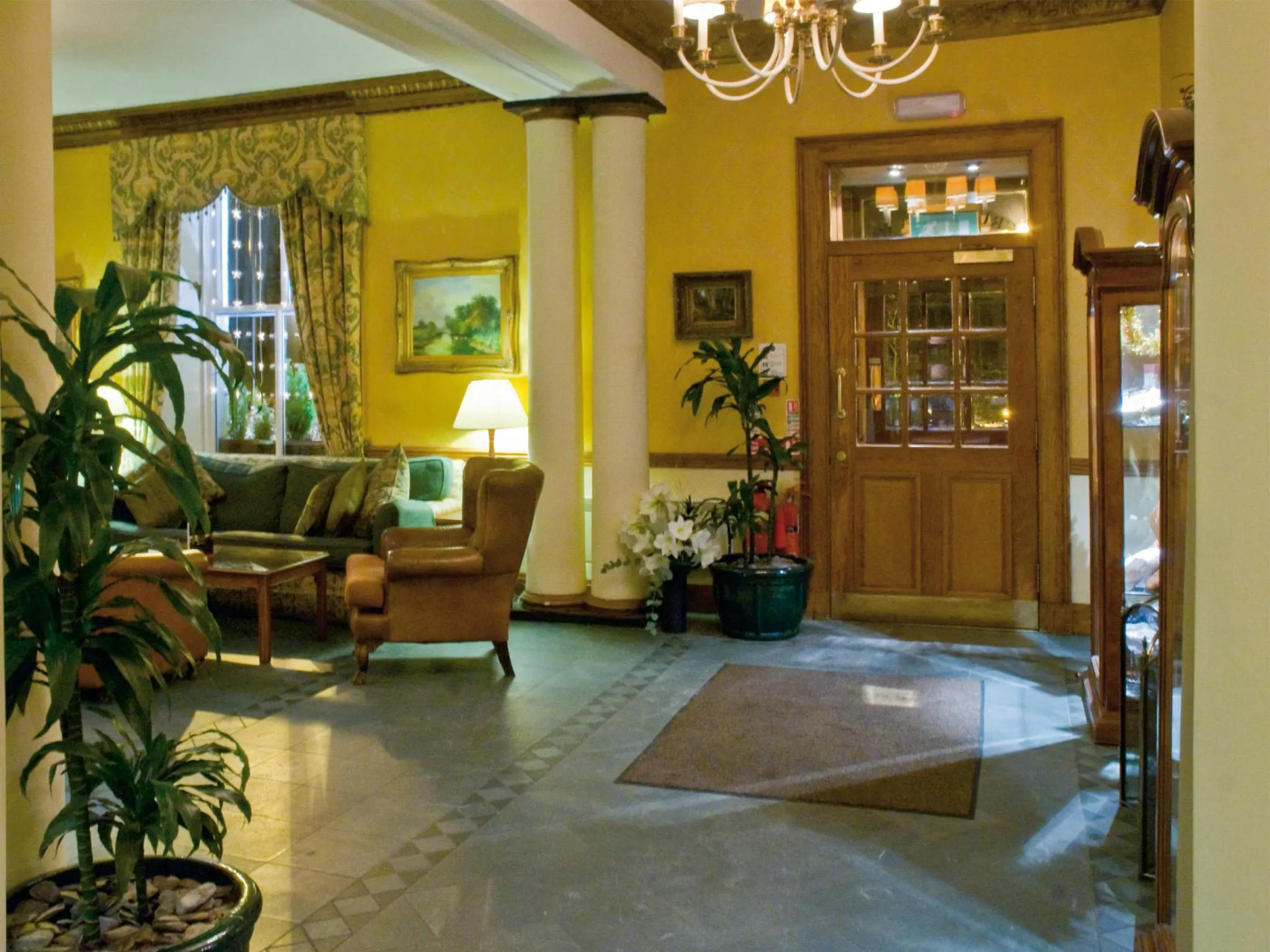 Macdonald Crutherland House and Spa