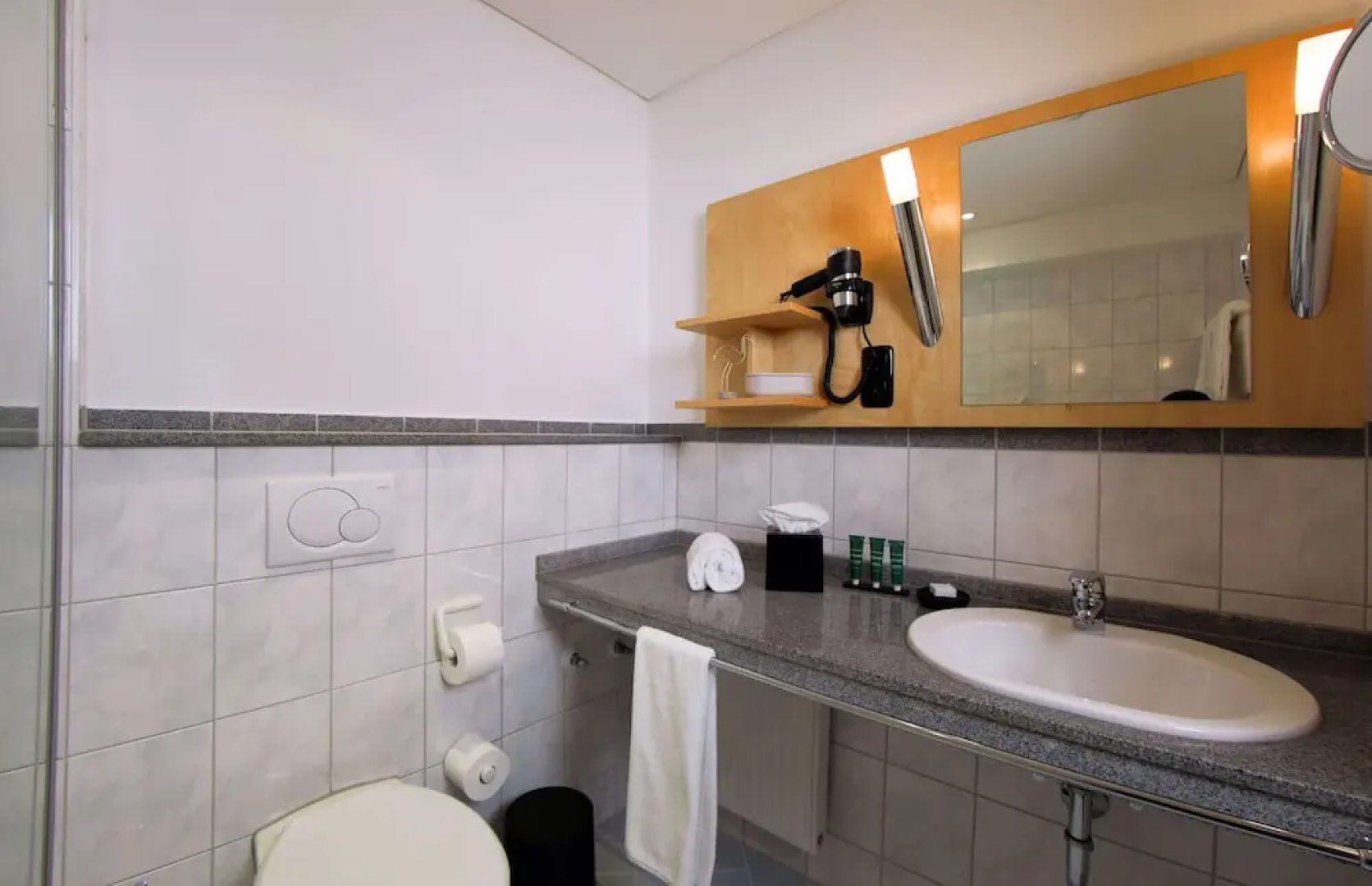 Hit The Sky Sporthotel