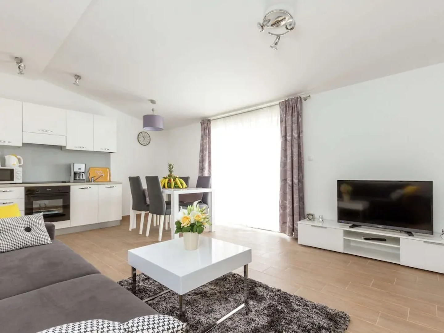 Beautiful Apartment in Between Split and Trogir