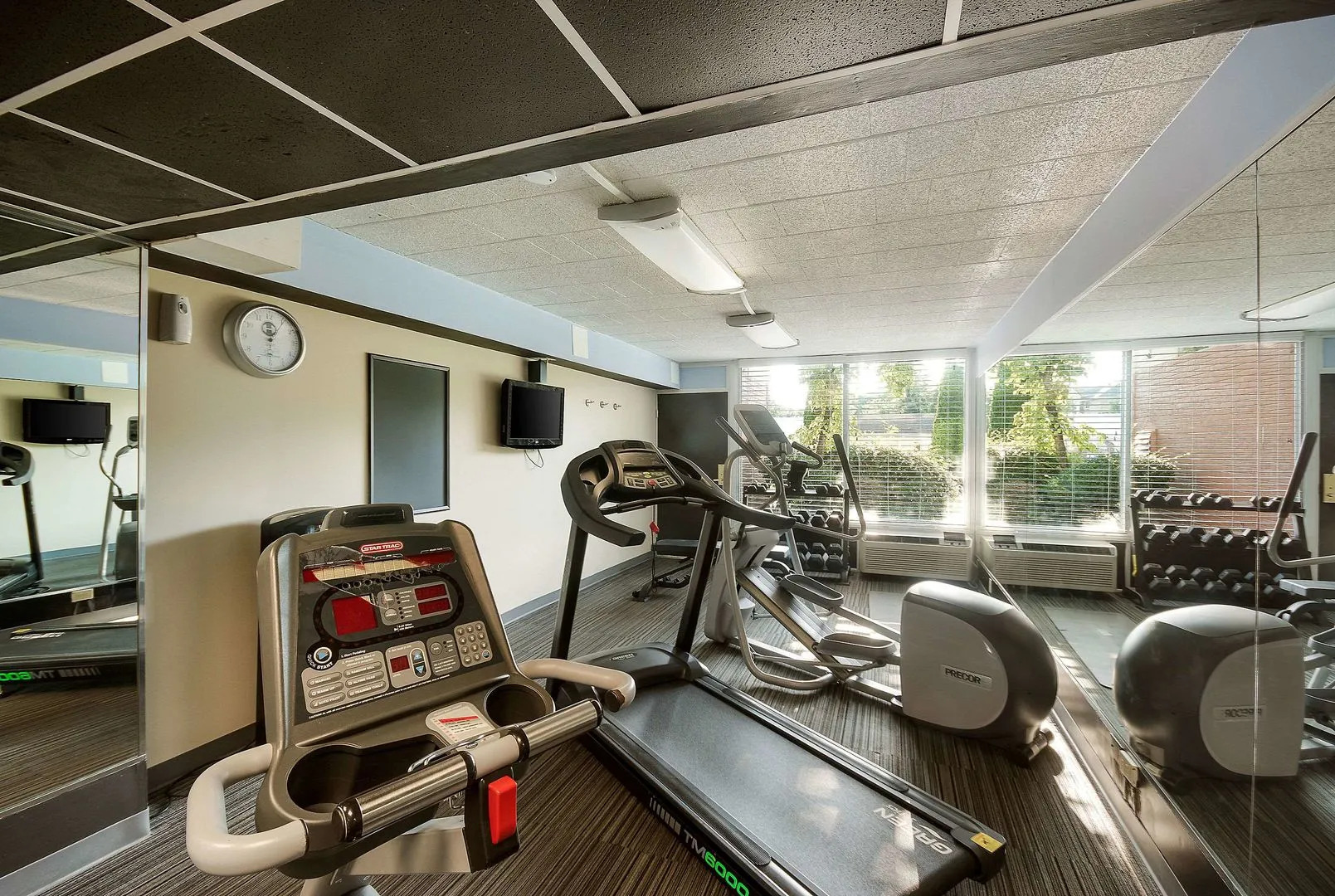 Chester Hotel & Conference Center