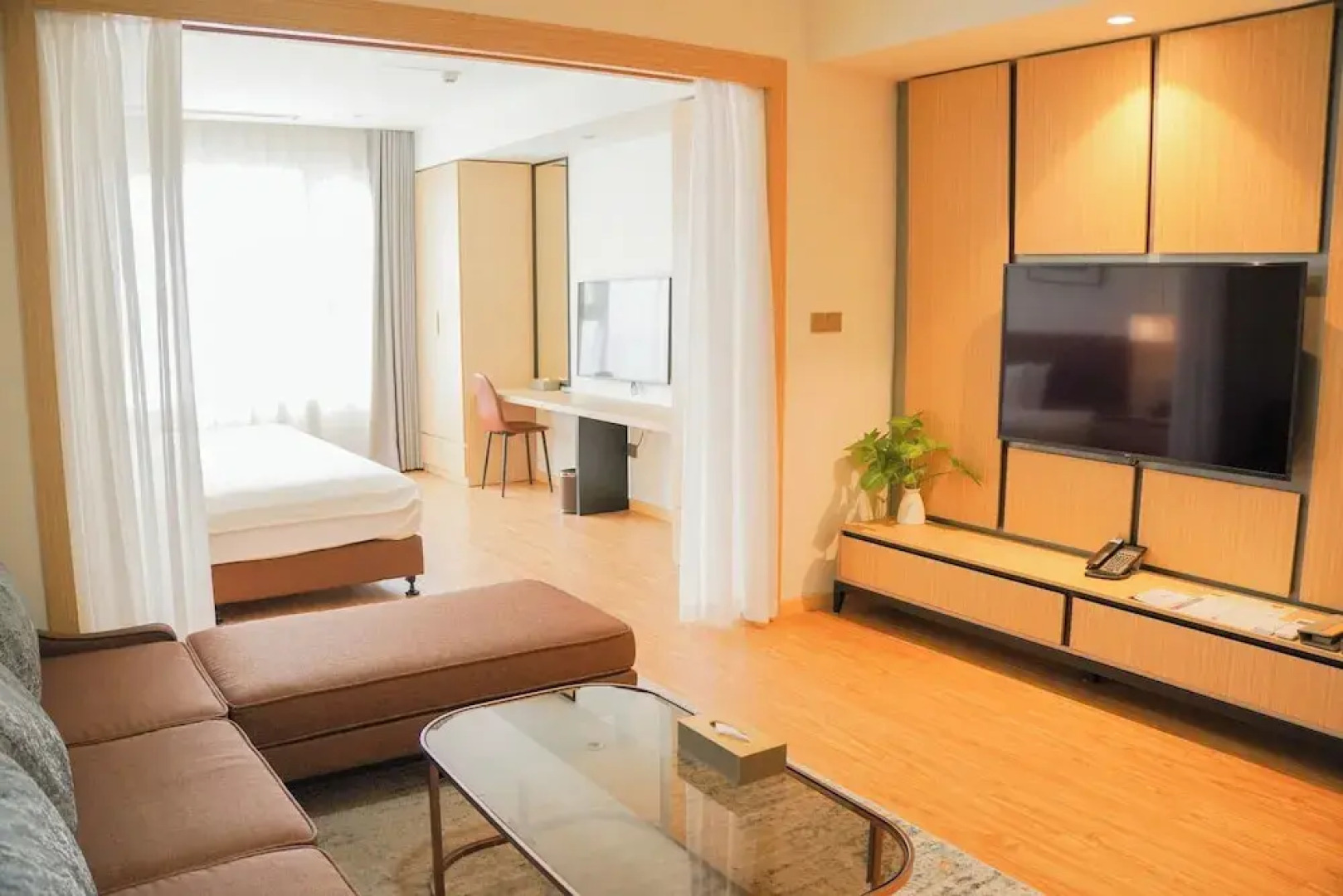 Pearl River Hotel