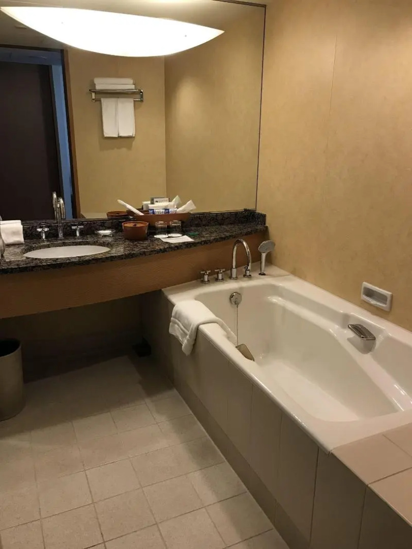 The Yokohama Bay Hotel Tokyu