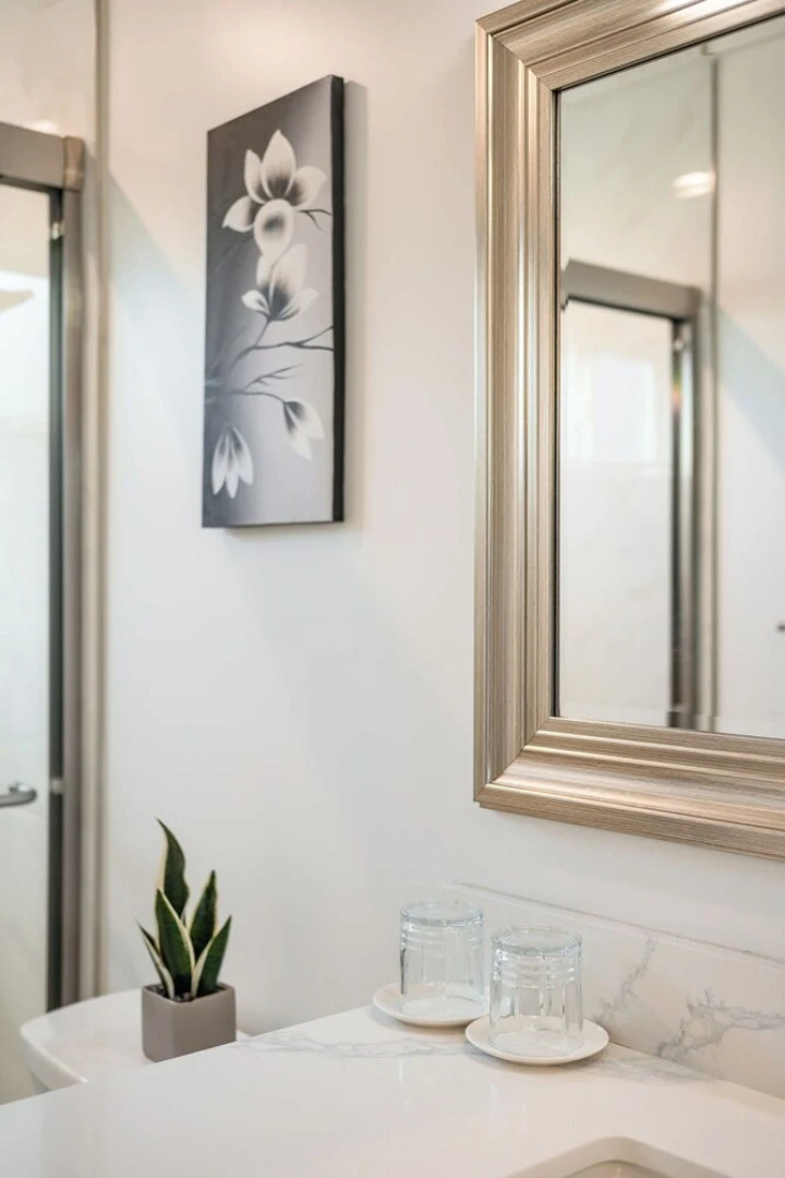 Comfy Retreat With Yard & Cozy Interiors