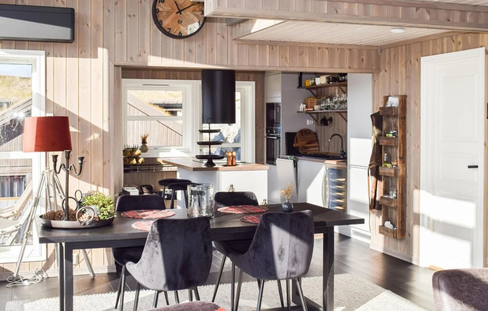 Stunning Home in Rauland With Wifi and 5 Bedrooms