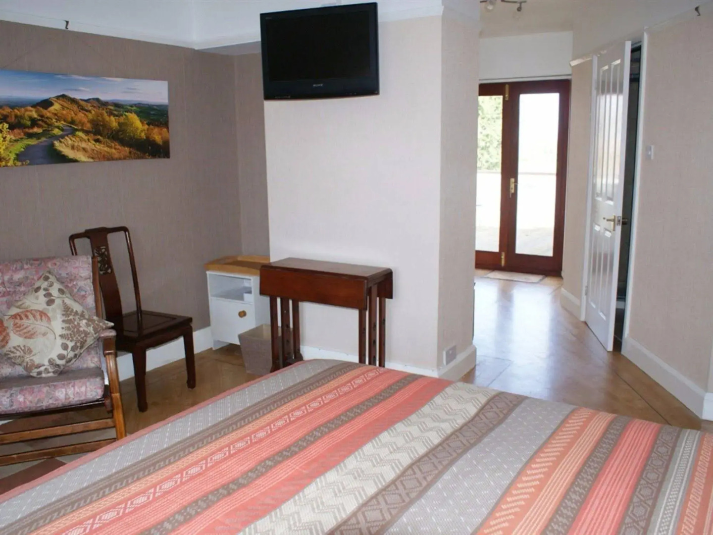 Orchard Side Bed and Breakfast