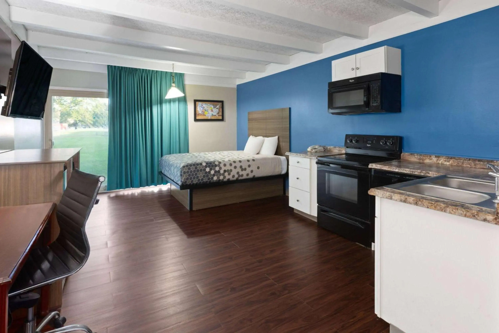 Baymont by Wyndham Bay City