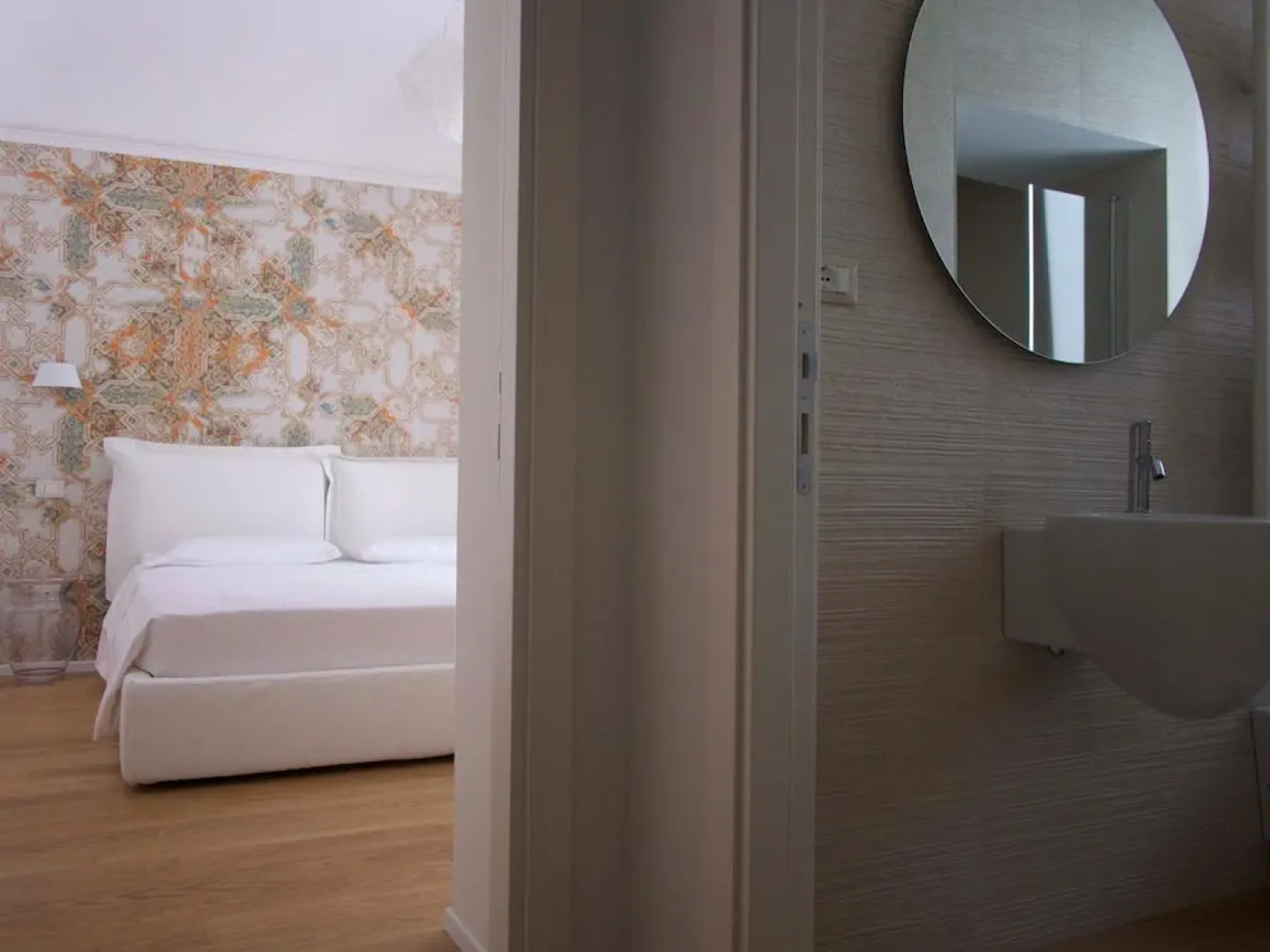 Stella CasaBono (B&B)