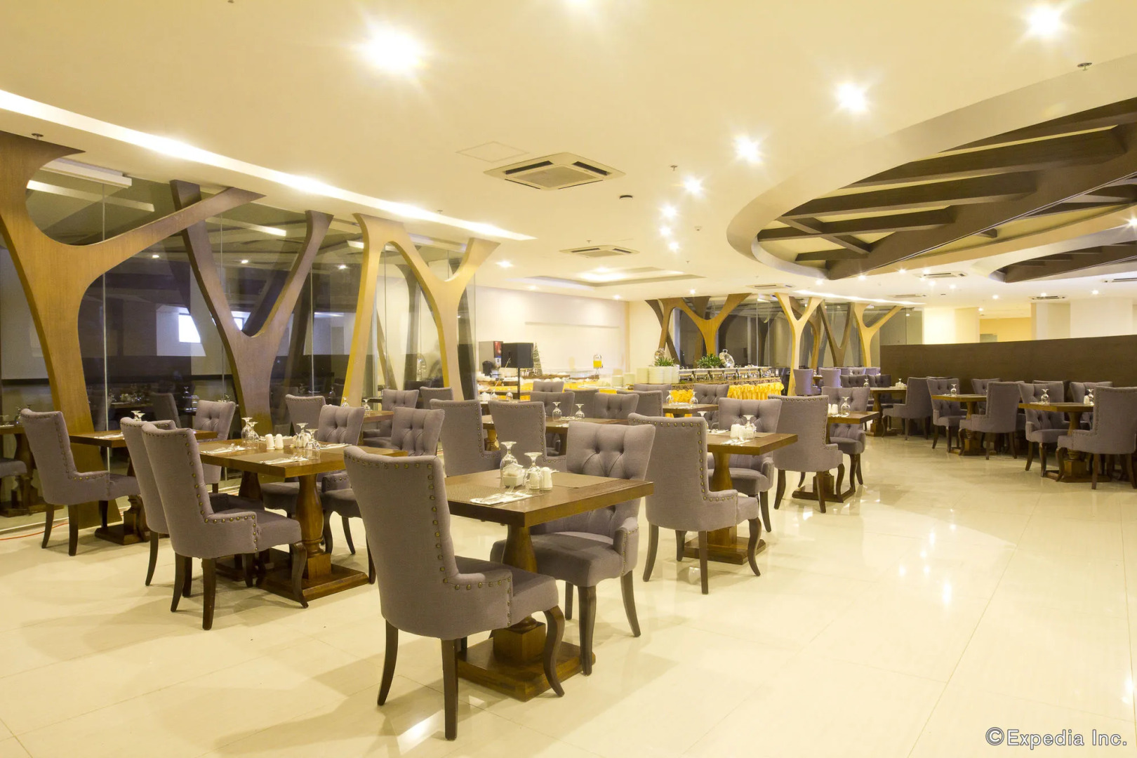 Golden Phoenix Hotel - Manila