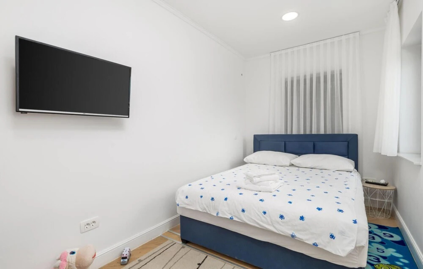 Stunning Home in Lun With 4 Bedrooms, Wifi and Outdoor Swimming Pool