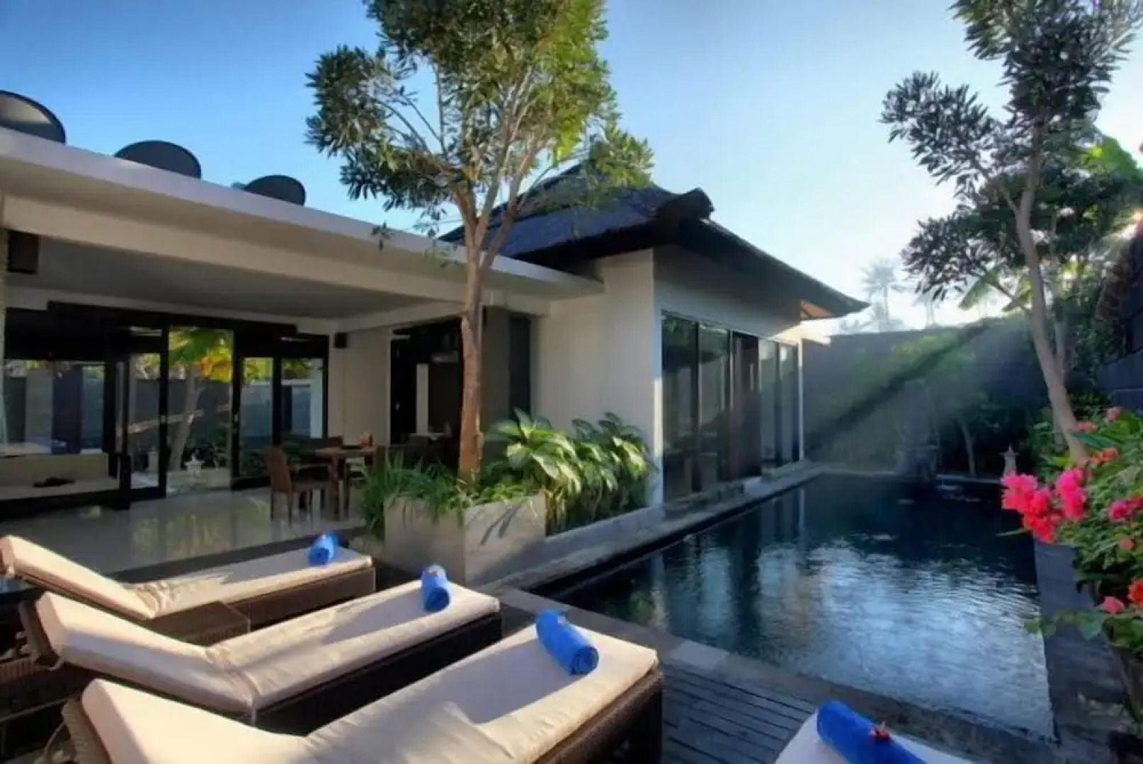 Gino Feruci Villa Lovina