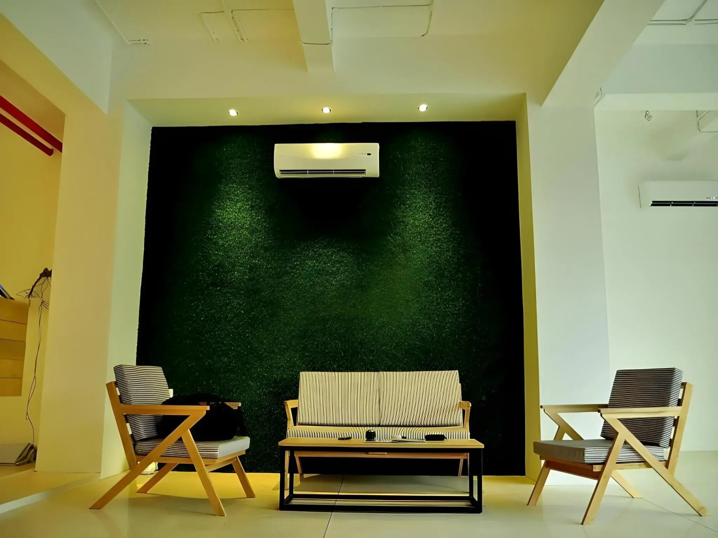 Summer Bed and Breakfast Hotel