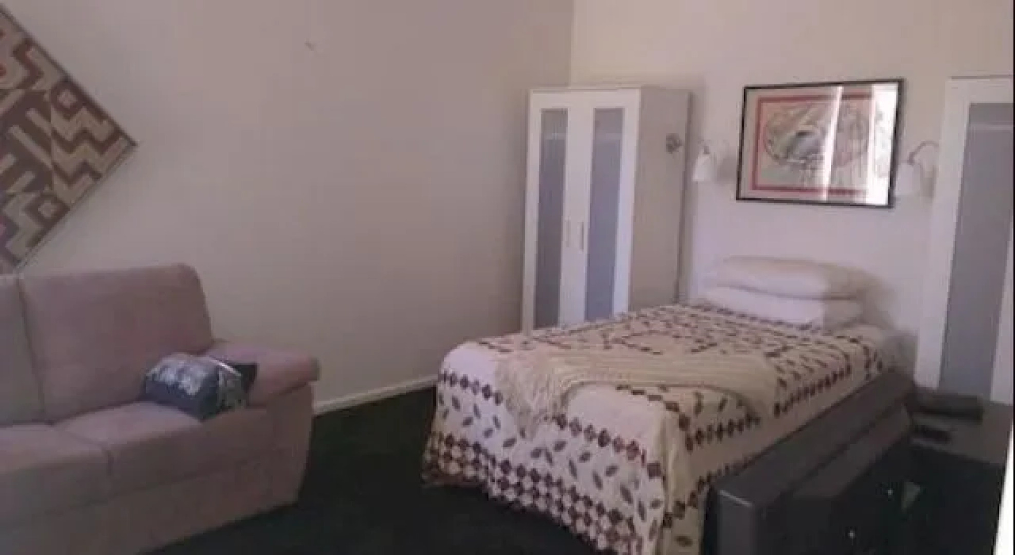 The Vines Avenue Guesthouse