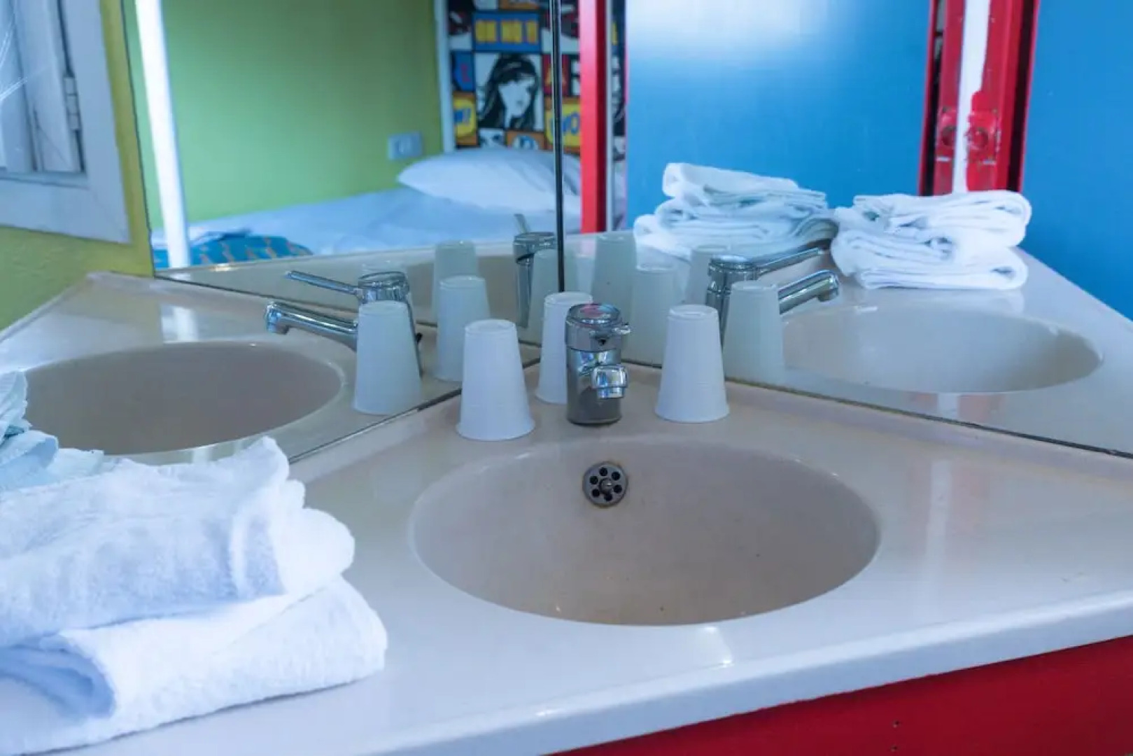 Lemon Hotel - Mery sur Oise/Cergy