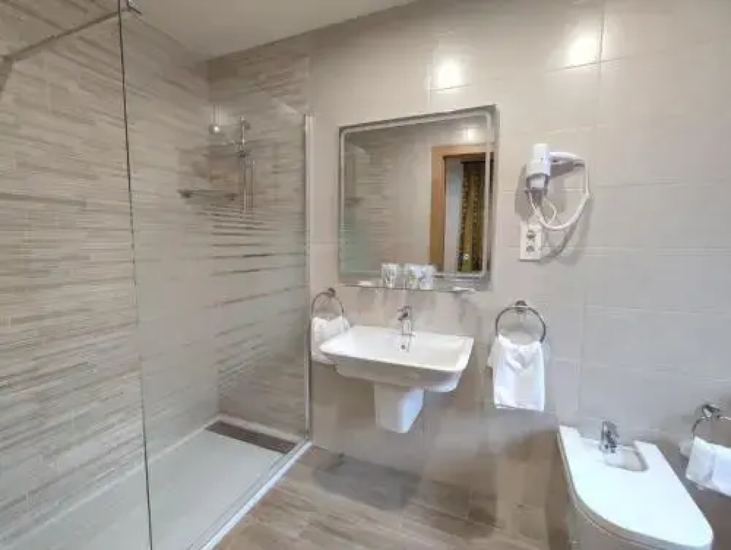 Hostal Aribel Longinos