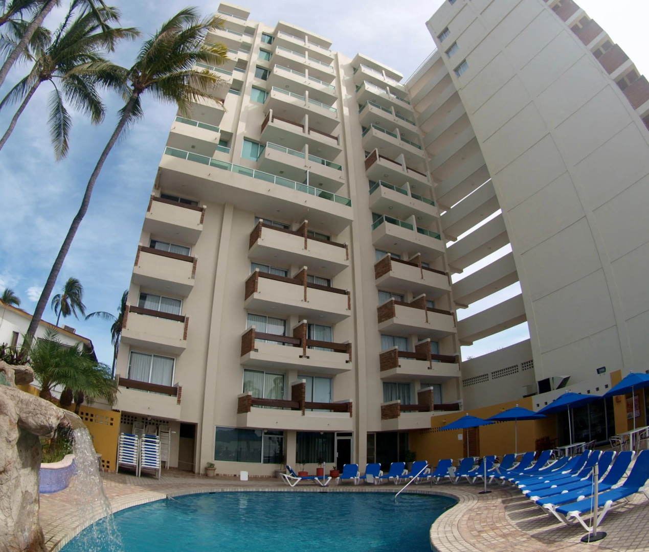 Suites Las Flores Beach Mazatlan