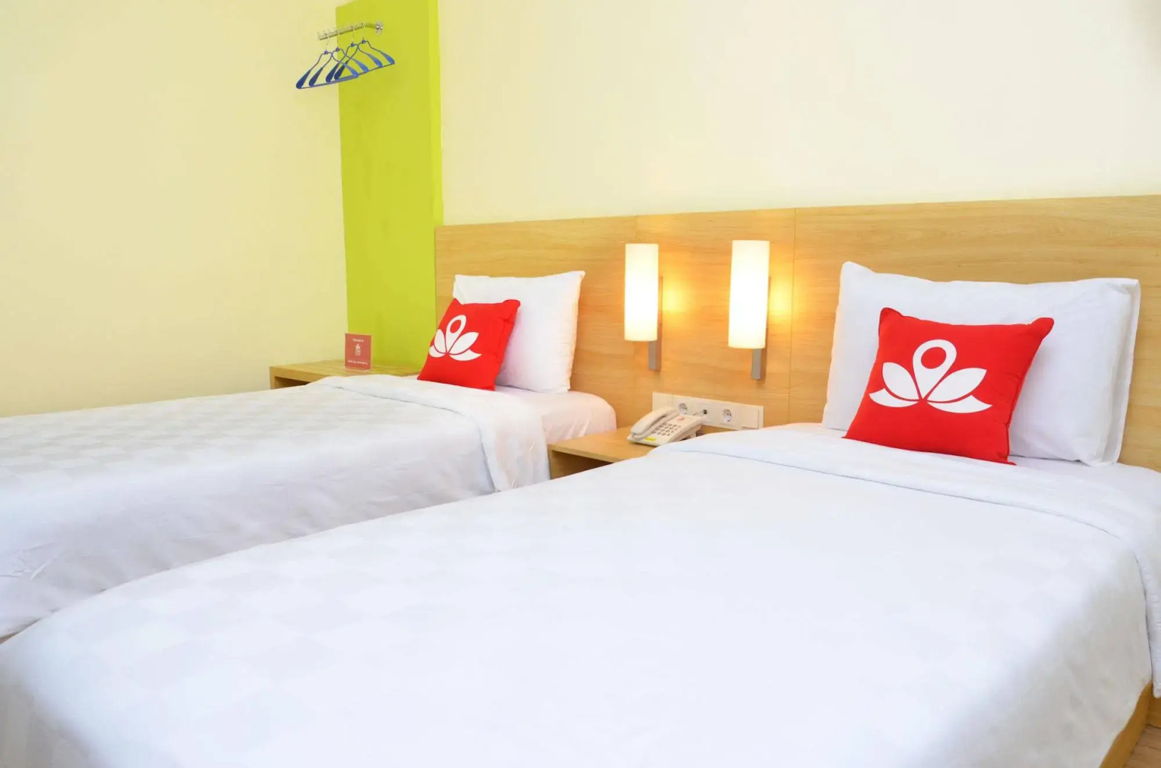 ZEN Rooms Raya Rungkut