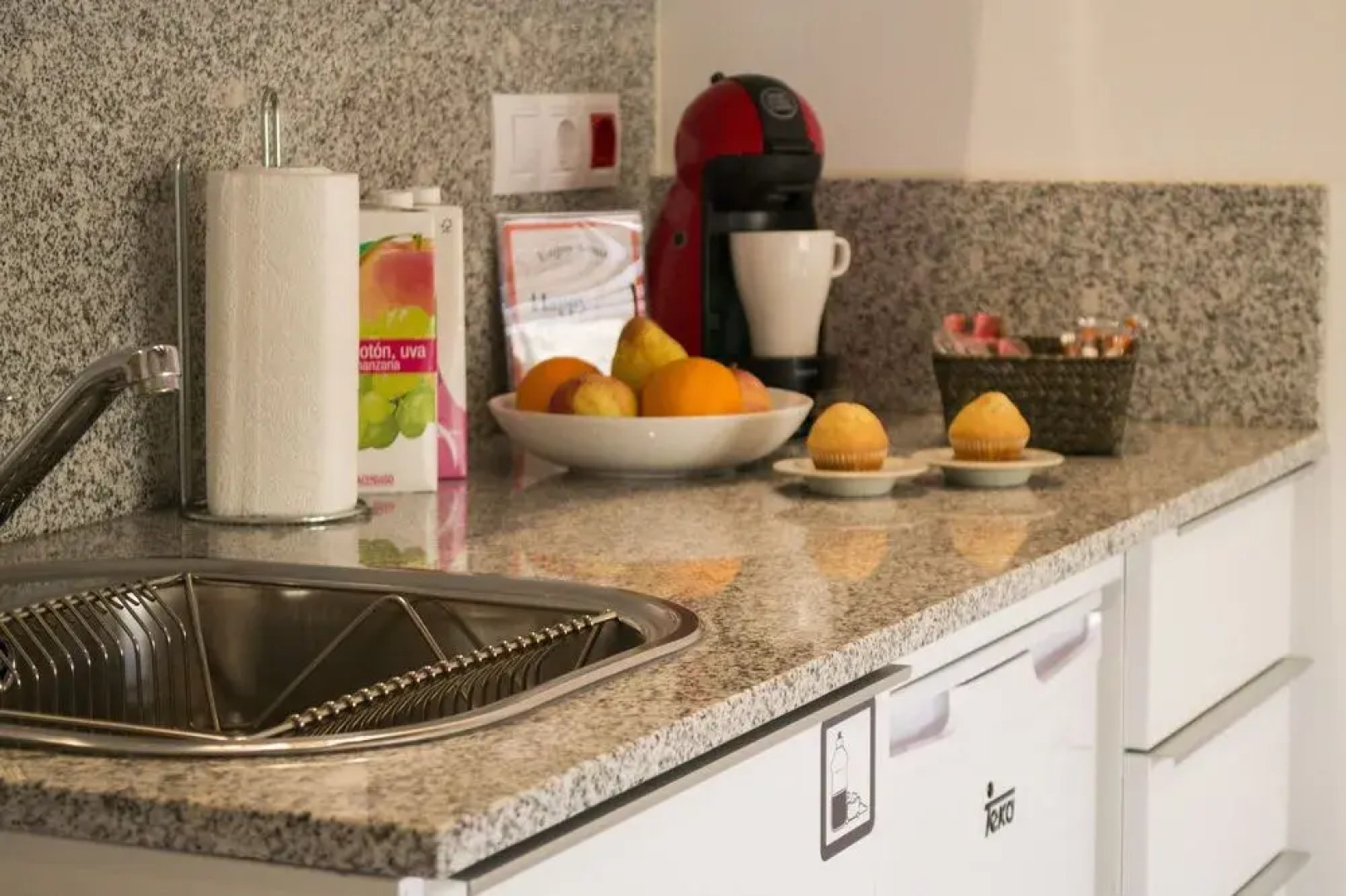 Happy People Sagrada Familia