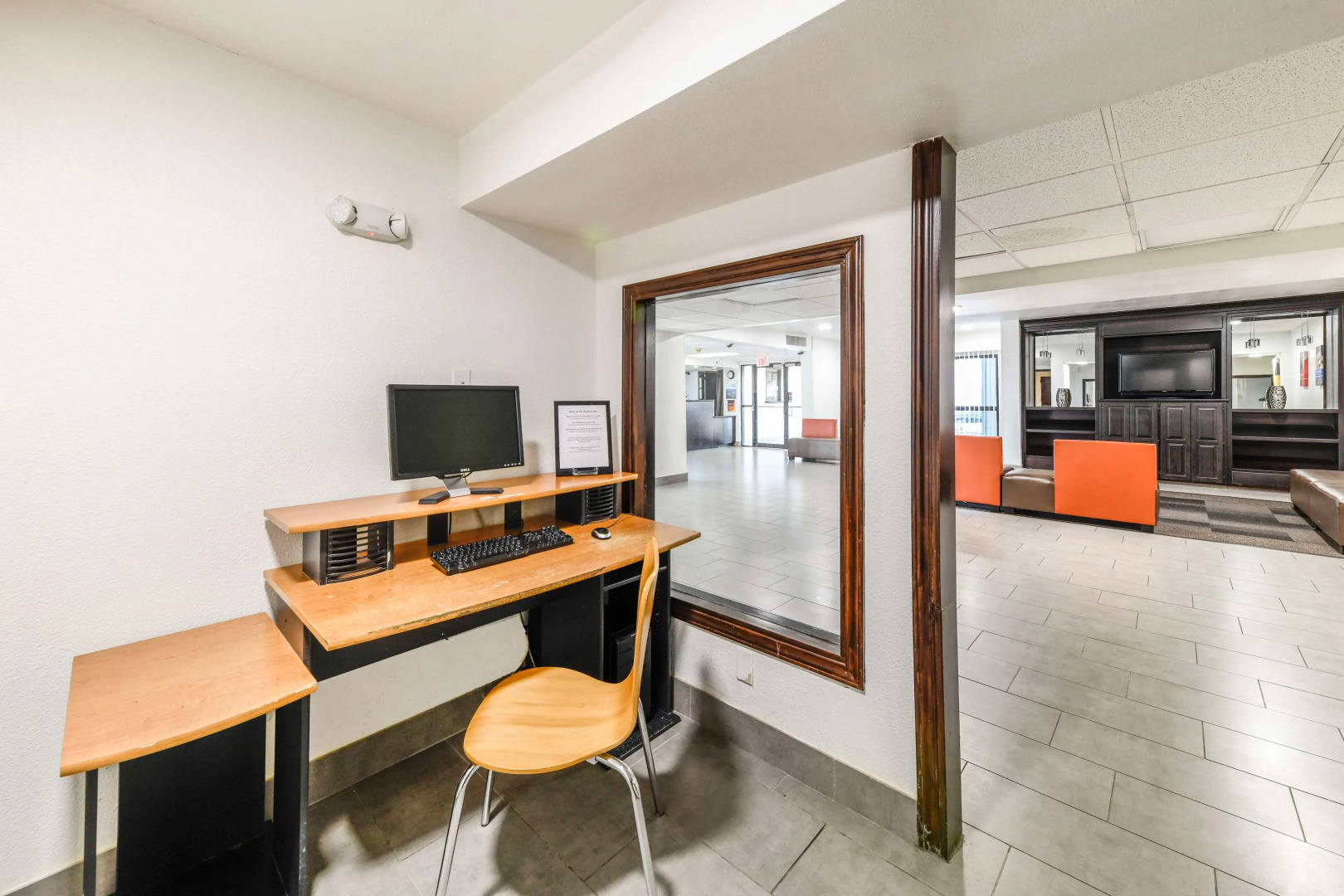 Motel 6 Lewisville, TX - Medical City