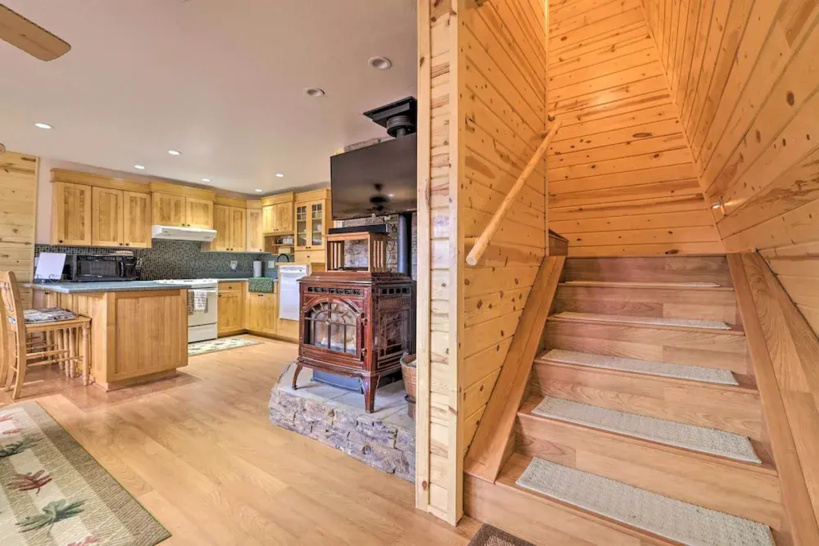 Duck Creek Village Cabin: Ski, Hike & Fish!