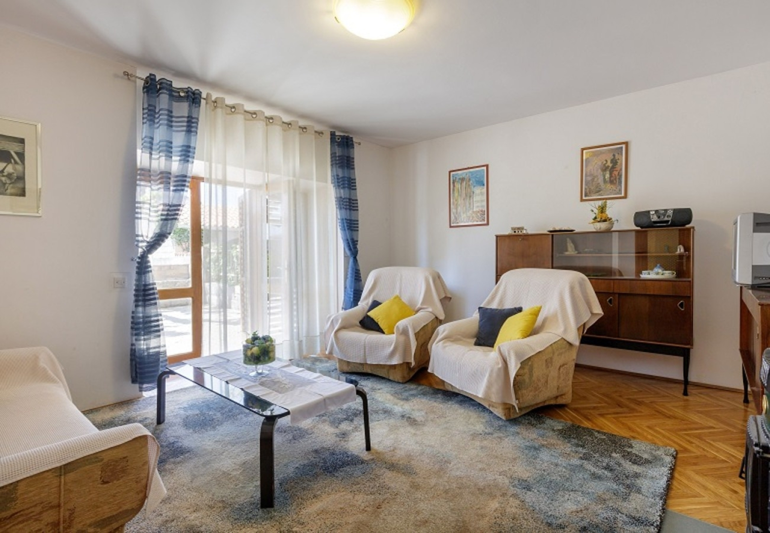 Holiday house Zeljka - 60 m from sea: Podstrana, Riviera Split