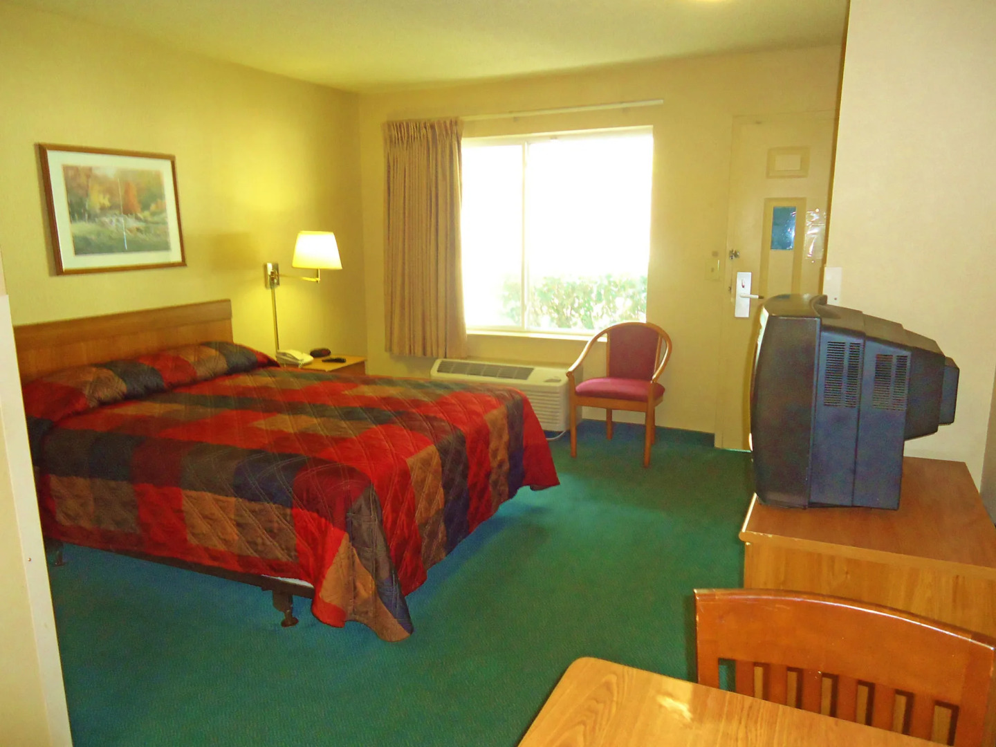 HomeTowne Studios by Red Roof Winston-Salem - University Pkwy