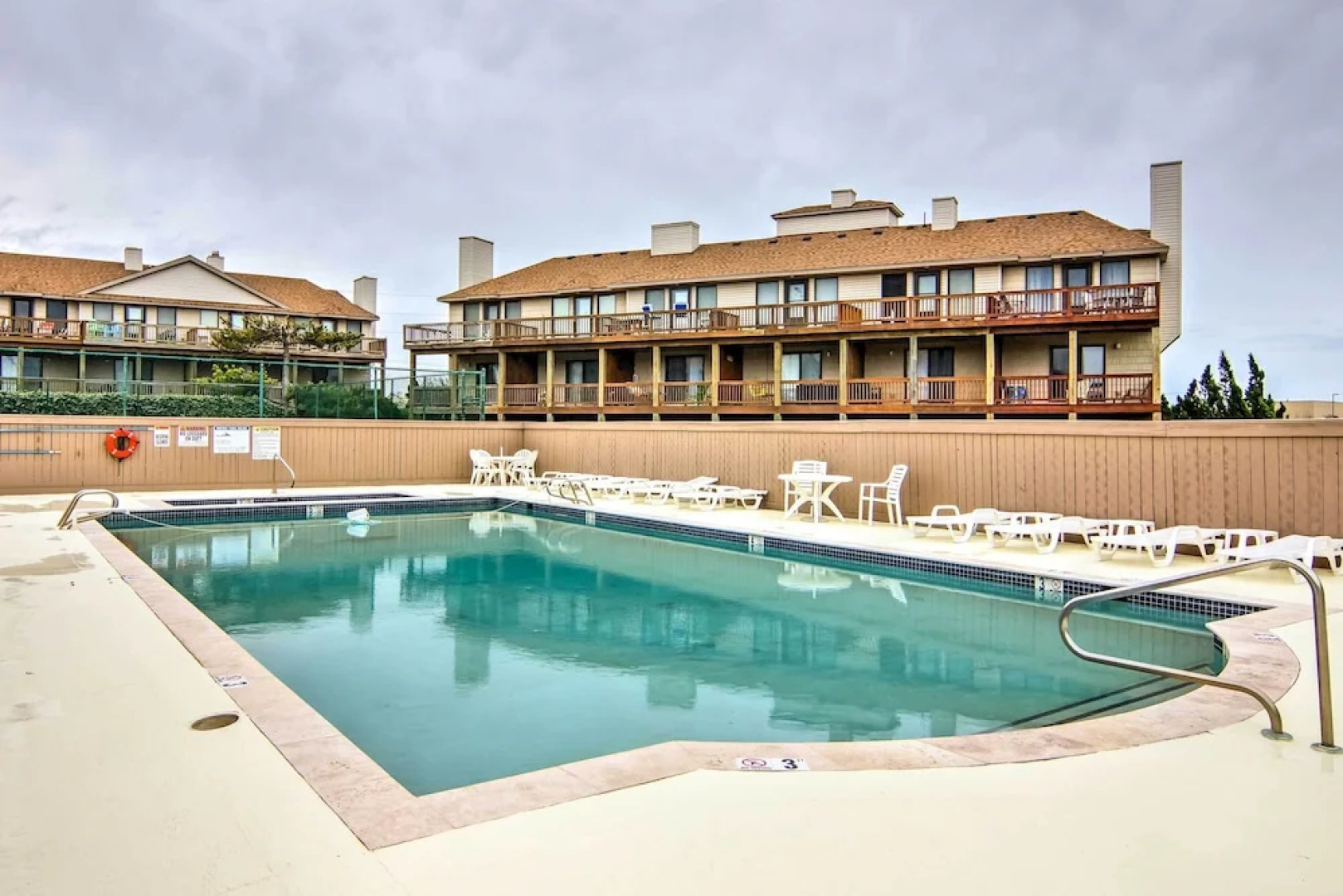 Kitty Hawk Townhome at Sea Dunes - Walk to Beach!