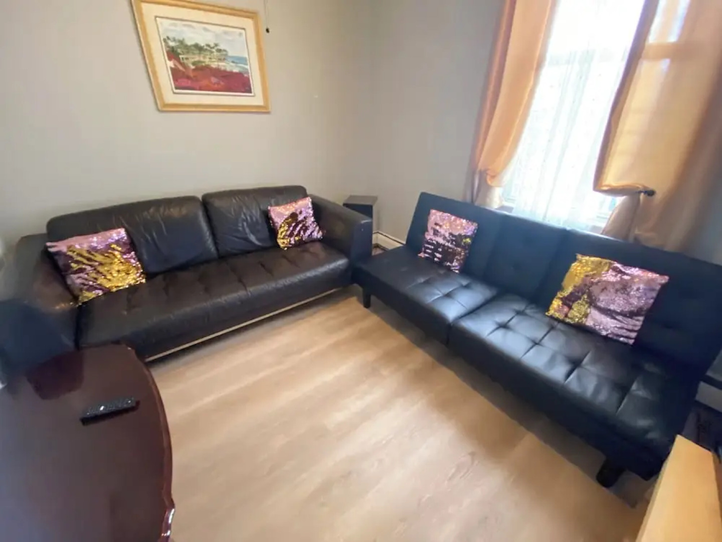 Charming 2 Bedrooms apt One Step to NYC