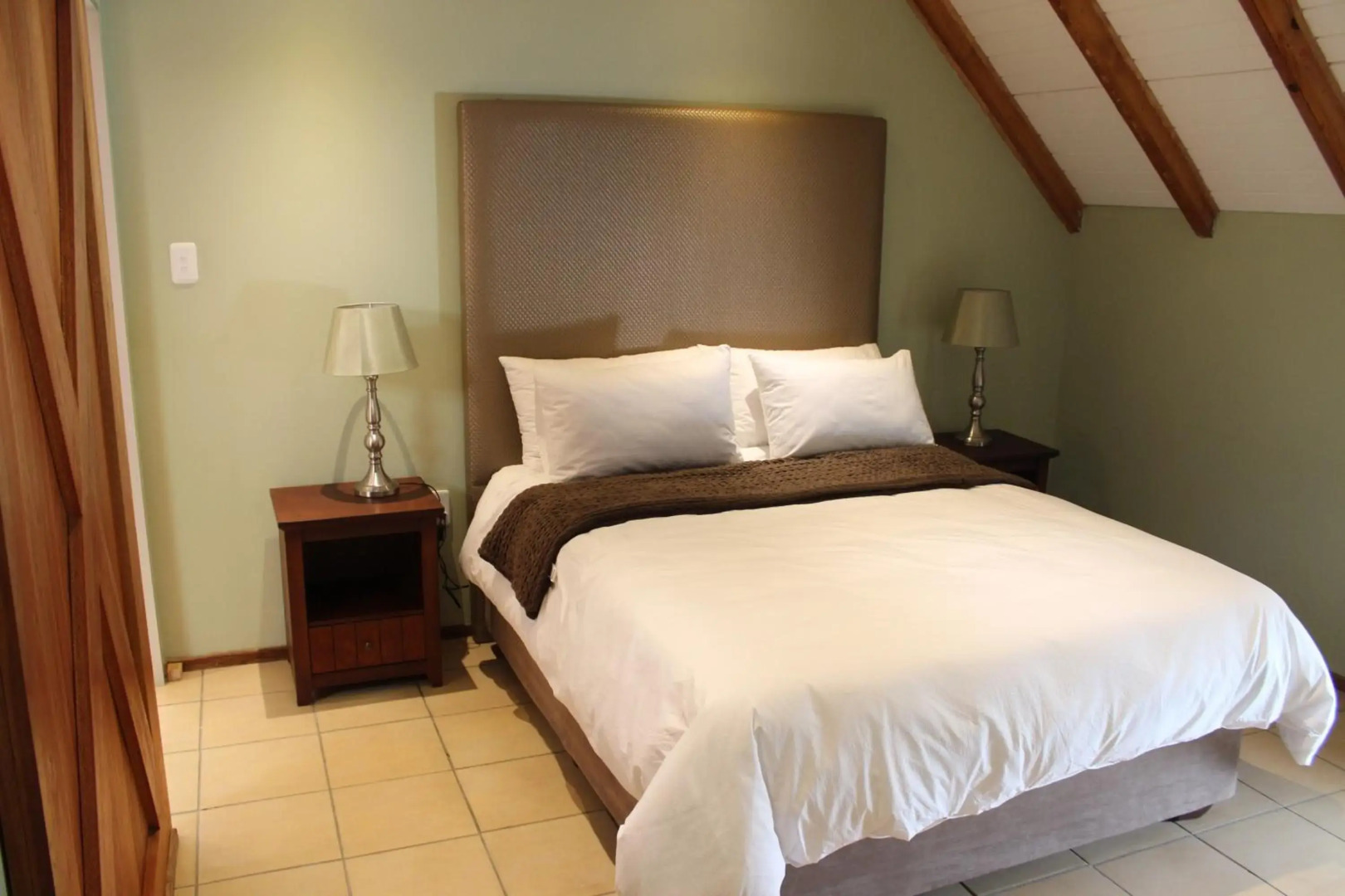 Retro-vintage New Yorker Apartment in Centurion