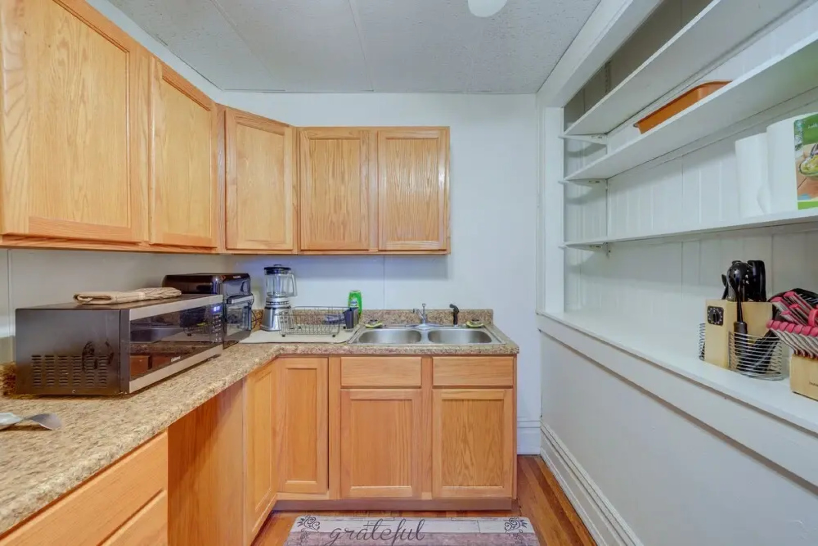 Central Beckley Studio: 8 Mi to New River Gorge