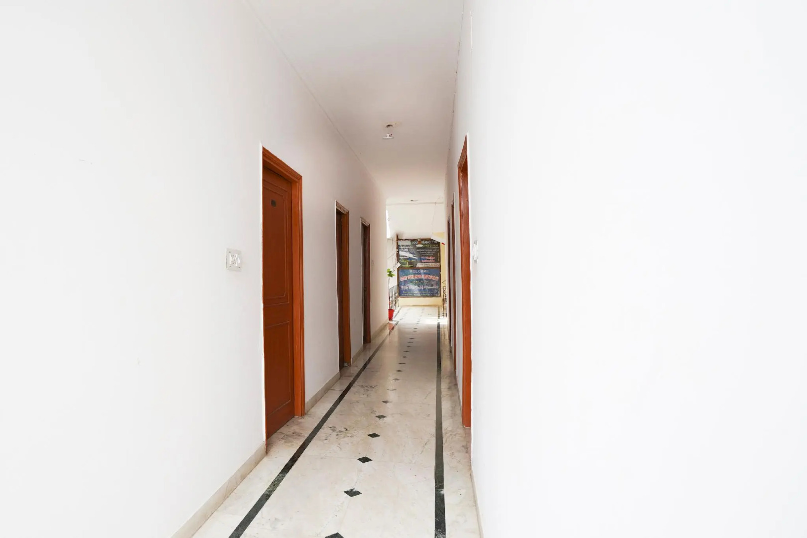 OYO 24662 Hotel Shanti