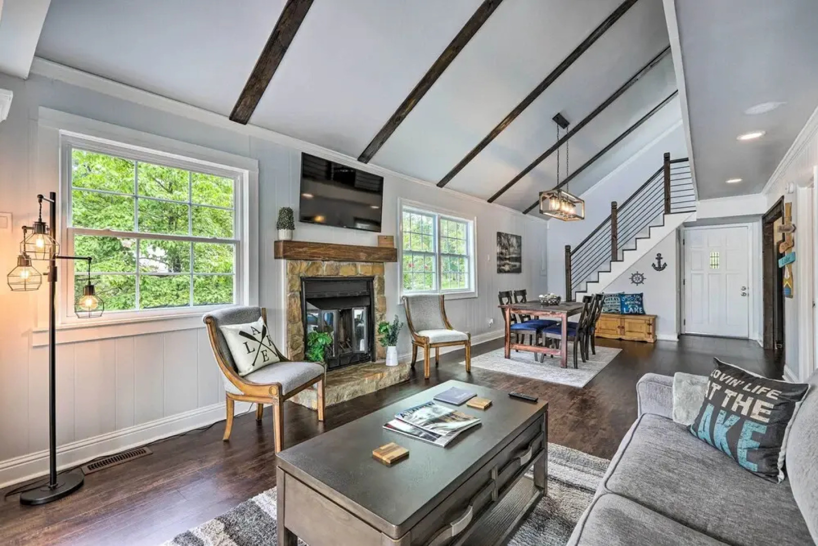 Waterfront Gem on Lake Sinclair With Boat Dock!