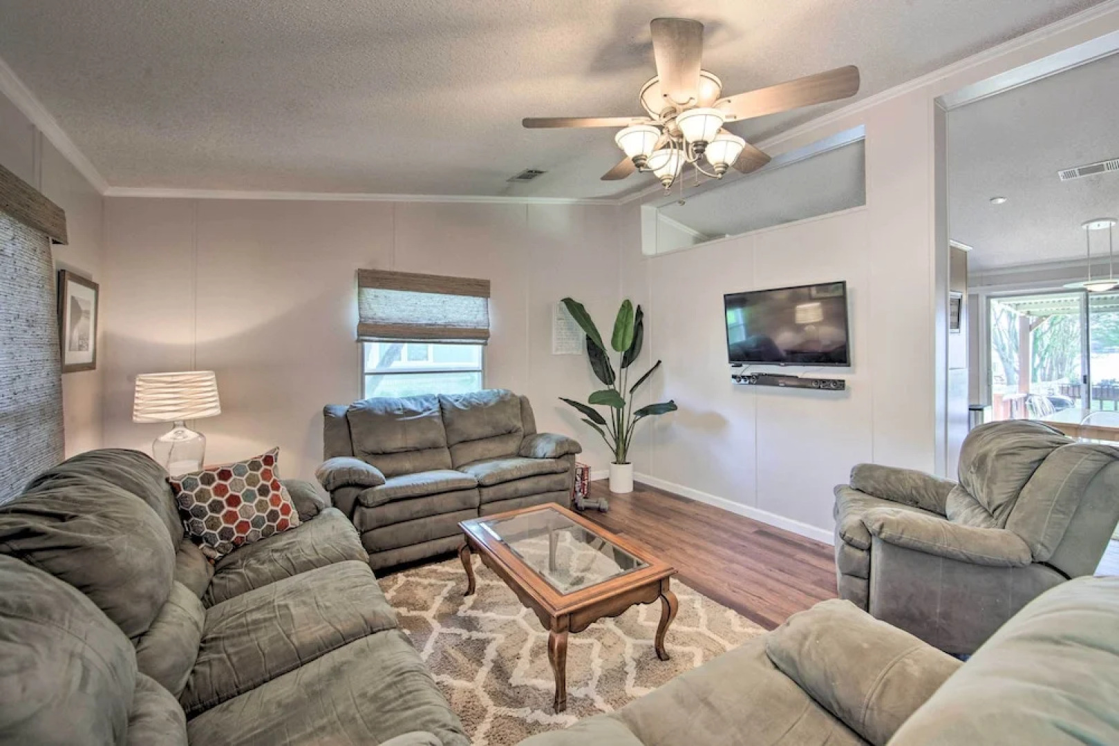 Lakefront Mabank Gem w/ Sunset Views: Pets Welcome