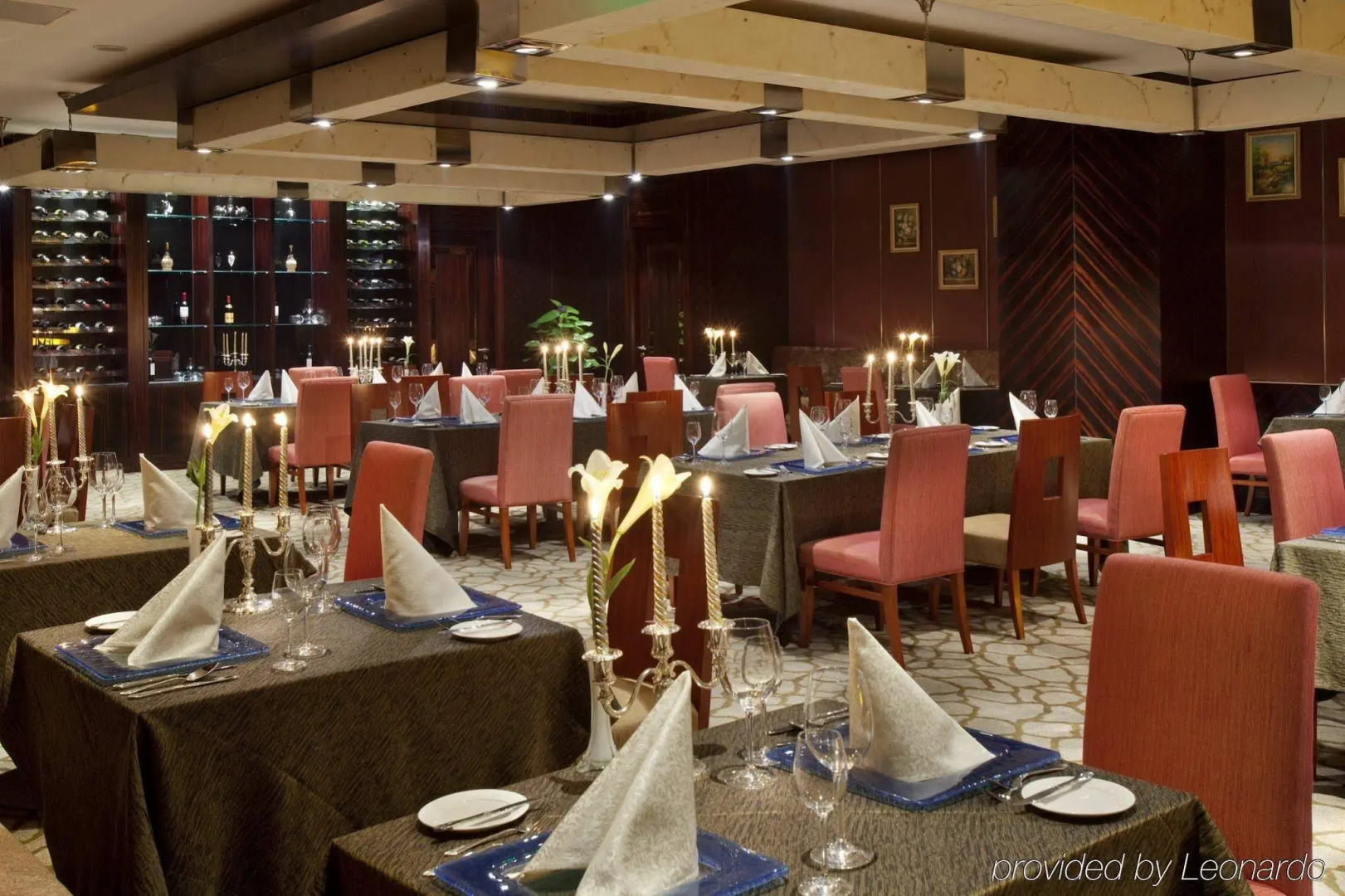 Golden Eagle Summit Hotel