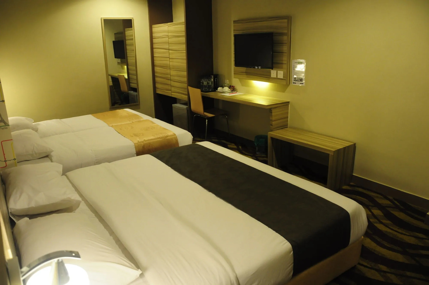 Hotel Zamburger Victory City