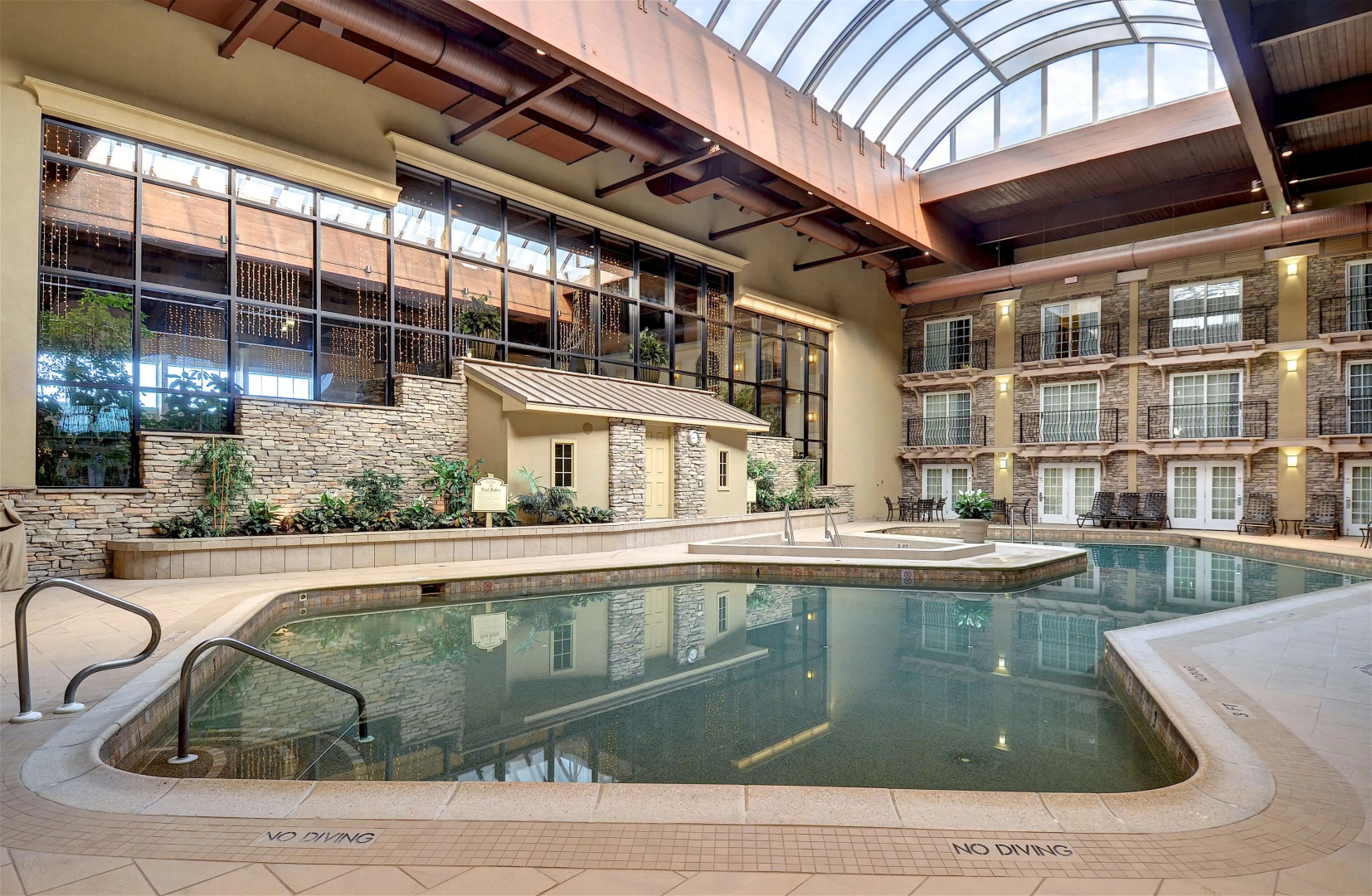 Eden Resort and Suites, BW Premier Collection