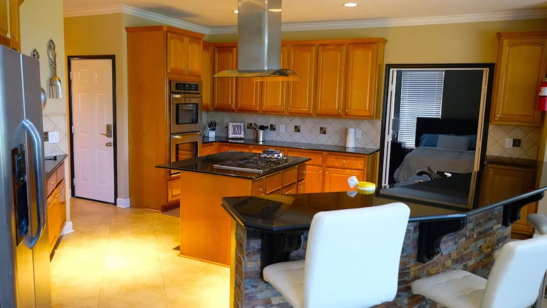 5Bdrm 3.5Bath 12Beds - HOME BIG AS TEXAS