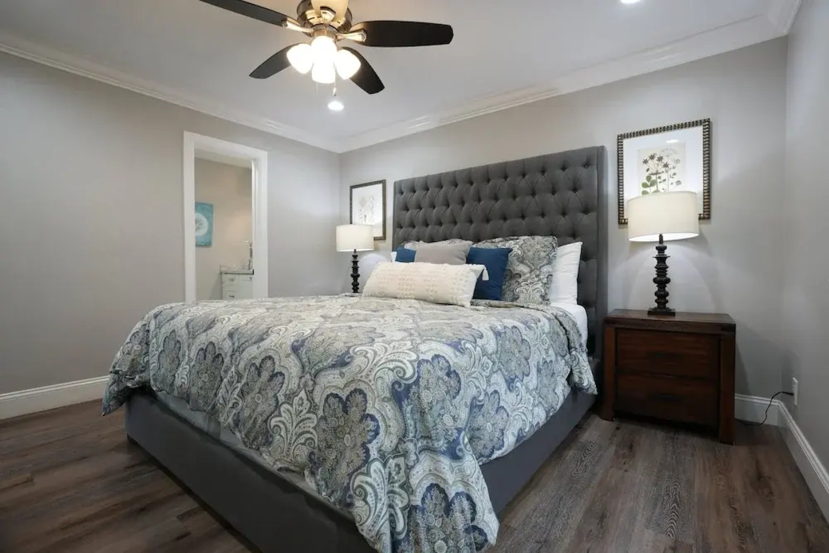 4 bedroom, 3 bathrooms Pool Home