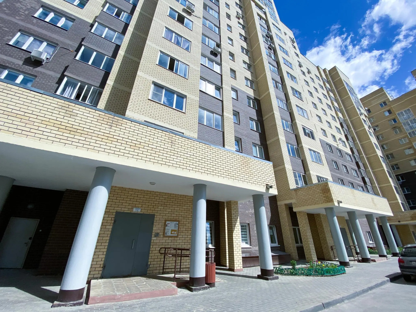 Уют Home (Хоум) на улице Дмитрия Михайлова 1-48