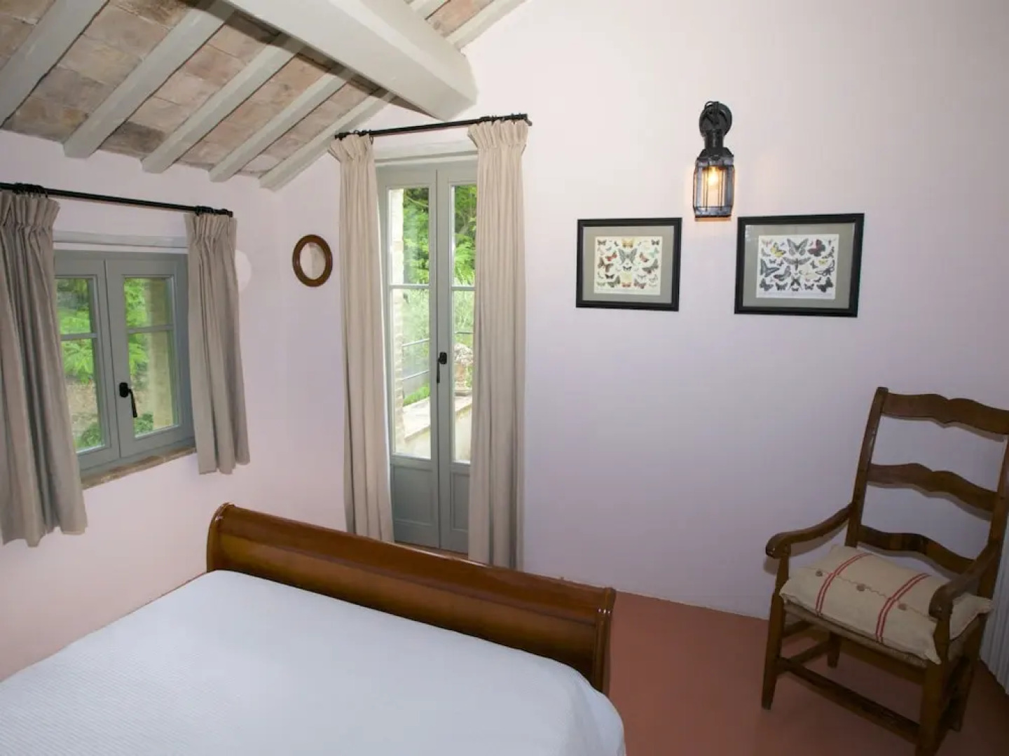 Spacious Mansion in Corinaldo with Barbecue