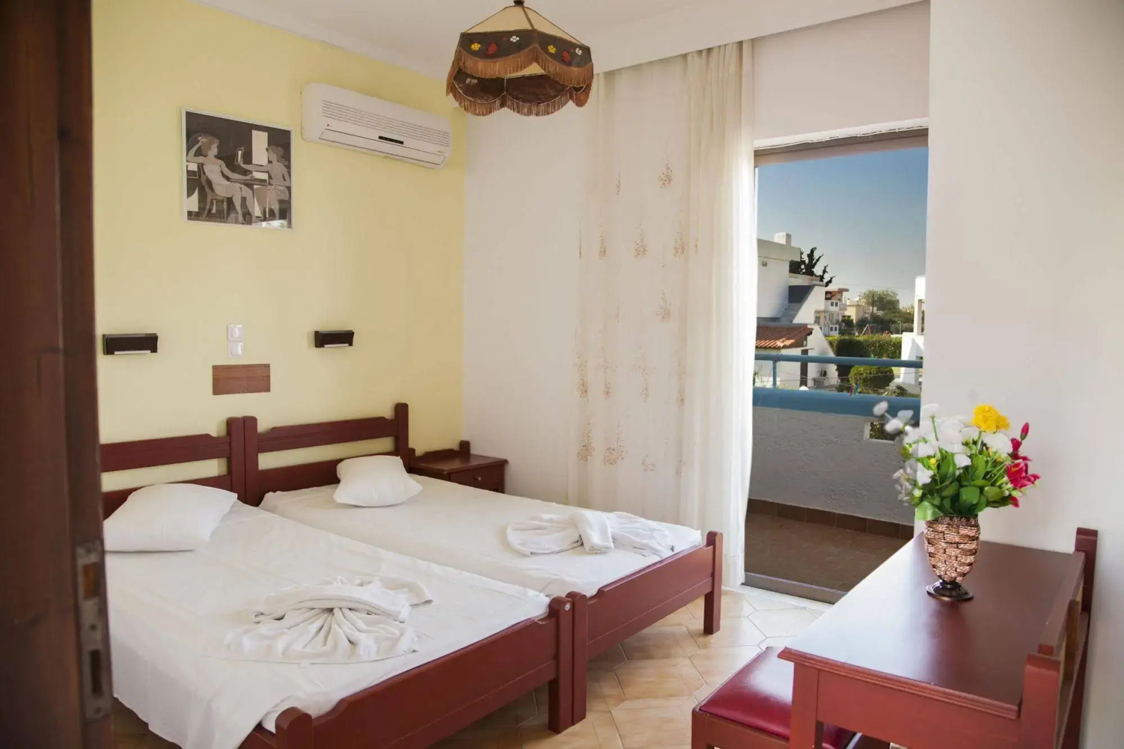 Yiannis Apartments