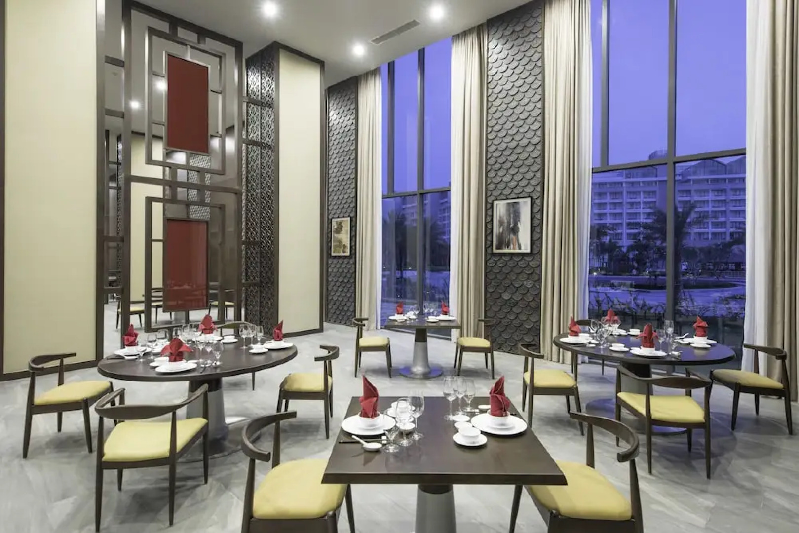 Отель Wyndham Grand Phu Quoc