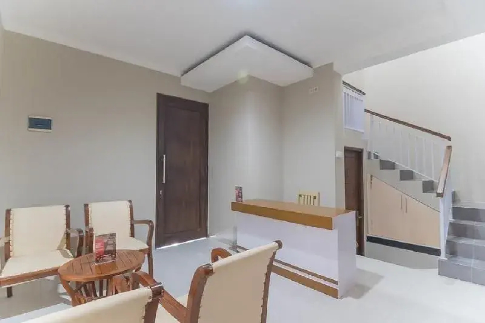 RedDoorz near Ambarukmo Yogyakarta