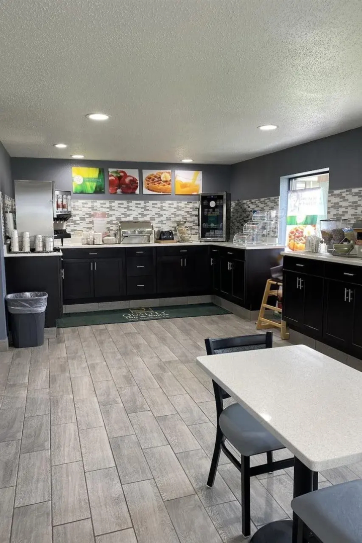 Quality Inn & Suites Big Rapids near University