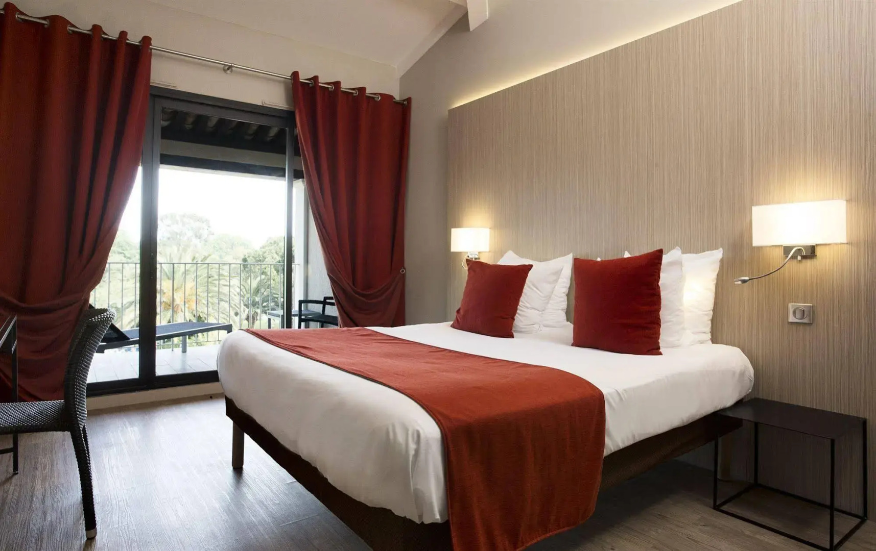 SOWELL Family Port Grimaud