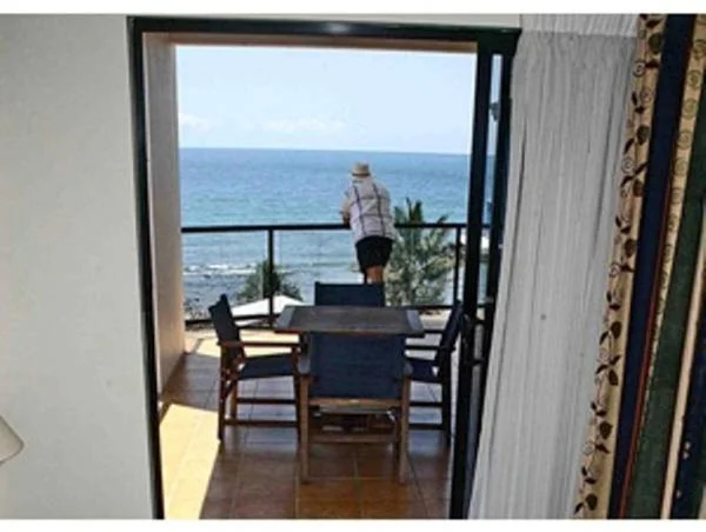 Coral Sands by Kacys