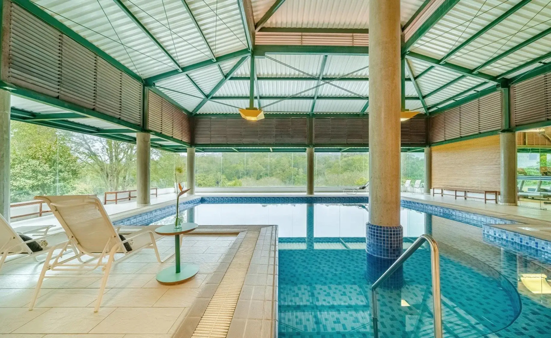 Almenat Embu das Artes, Tapestry Collection by Hilton