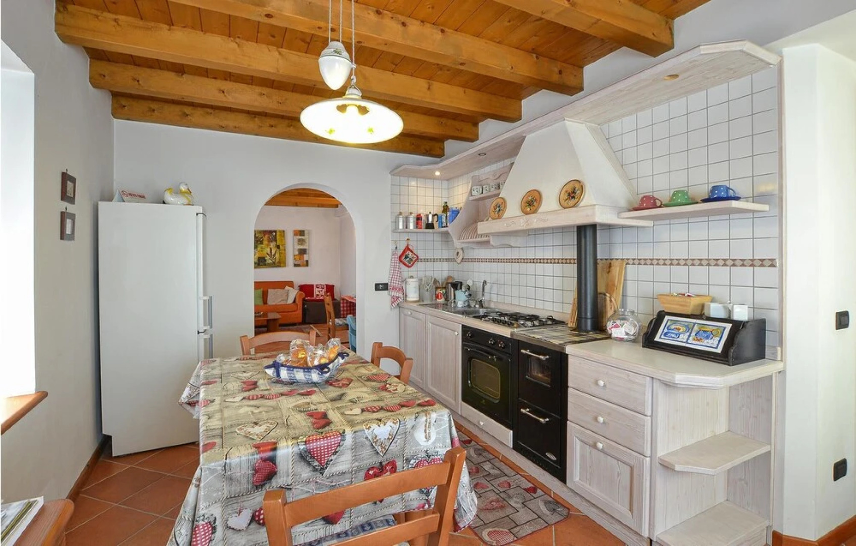 Stunning Home in Cimolais With 4 Bedrooms and Wifi