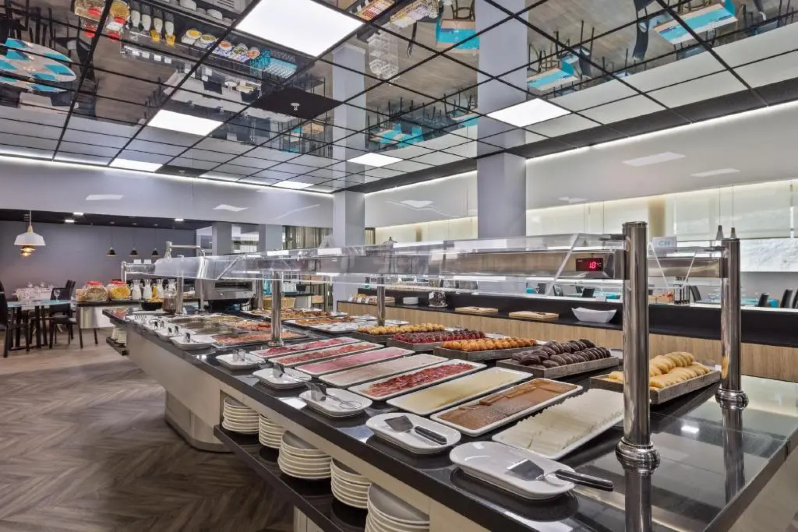 Cullera Holiday Hotel